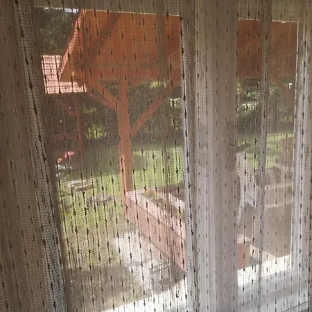 Júlia Balatonkeresztúr