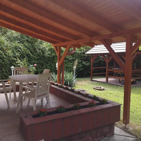 Júlia Balatonkeresztúr